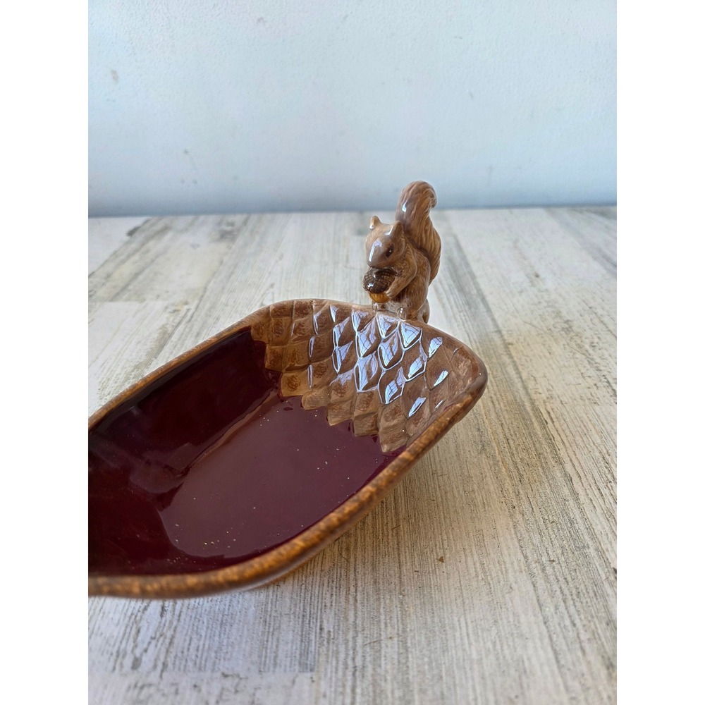 Grasslands road squirrel acorn nut bowl fall Thanksgiving decor nut‎